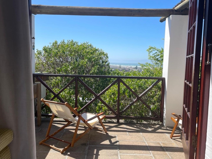 To Let 2 Bedroom Property for Rent in Muizenberg Western Cape